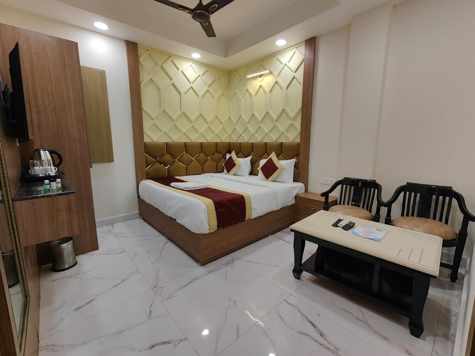 Nova Suites-delhi Airocity Hotel